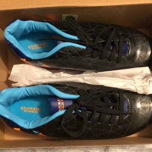 Classic sport brand new soccer cleats size 4.5